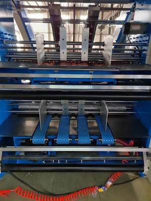 Maszyna do laminowania płytek 5 warstw z sterowaniem serwo do laminowania papieru falistego i produkcji produktów wielokrotnie laminowanych