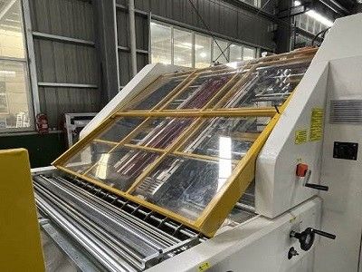 Maszyna do laminowania fletowego 2200x2200mm Automatyczna z CE Shied do drukowania