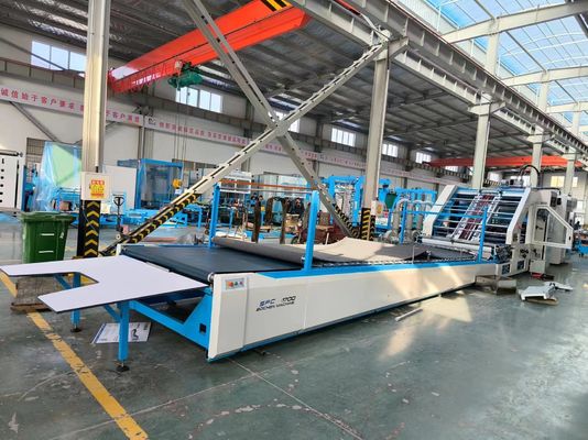 Wysokiej prędkości maszyna do laminowania arkusza do arkusza do papieru falistego z serwokomandą i automatyczną korektą w prędkości 150 m/min